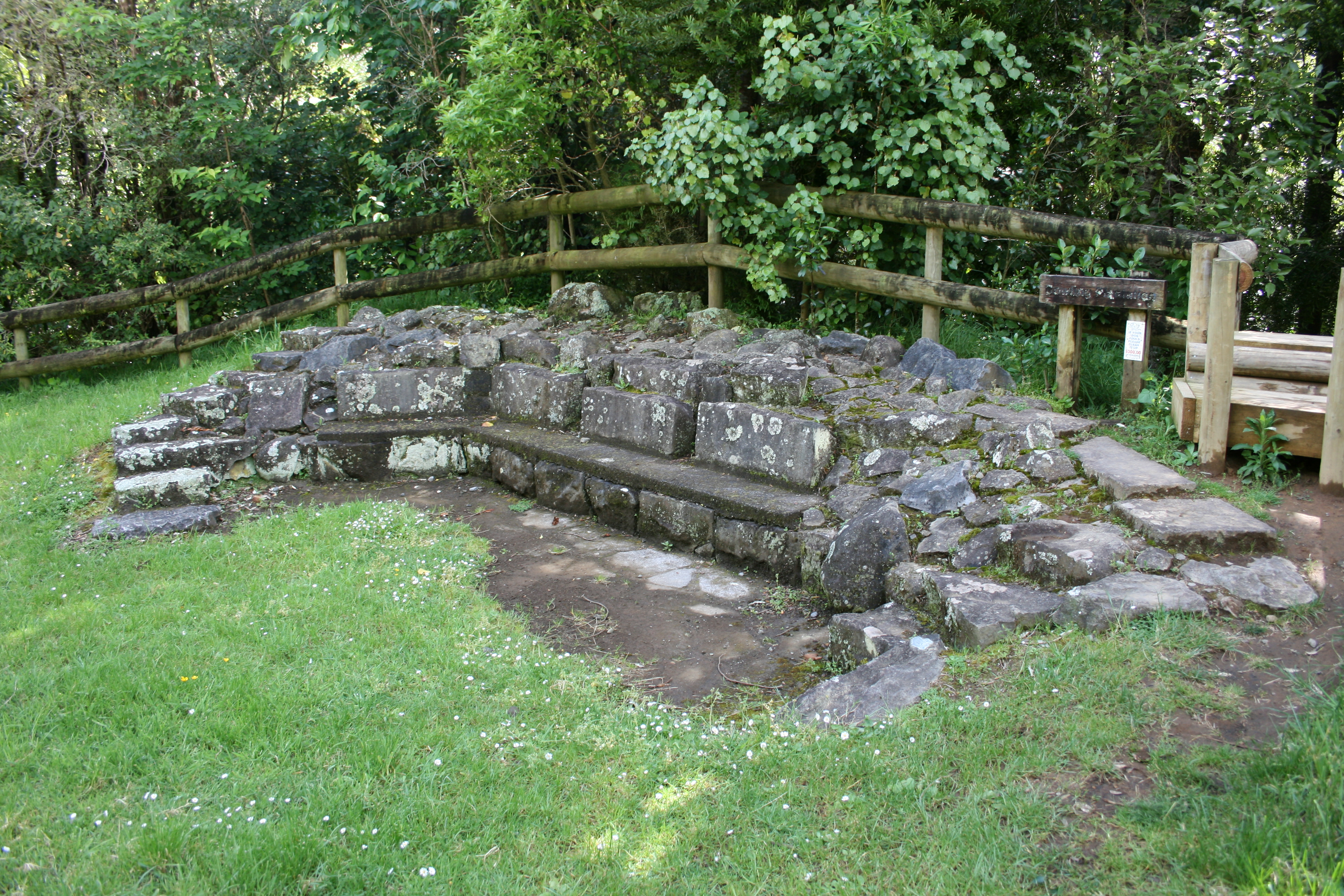 Cowling_Seat_006.jpg