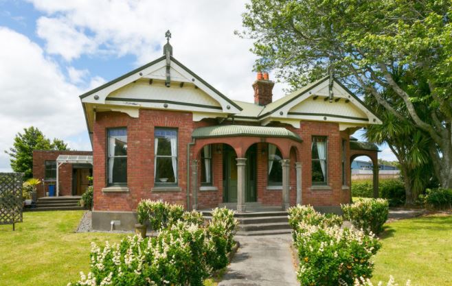 59_McLean_Street_Waitara.JPG