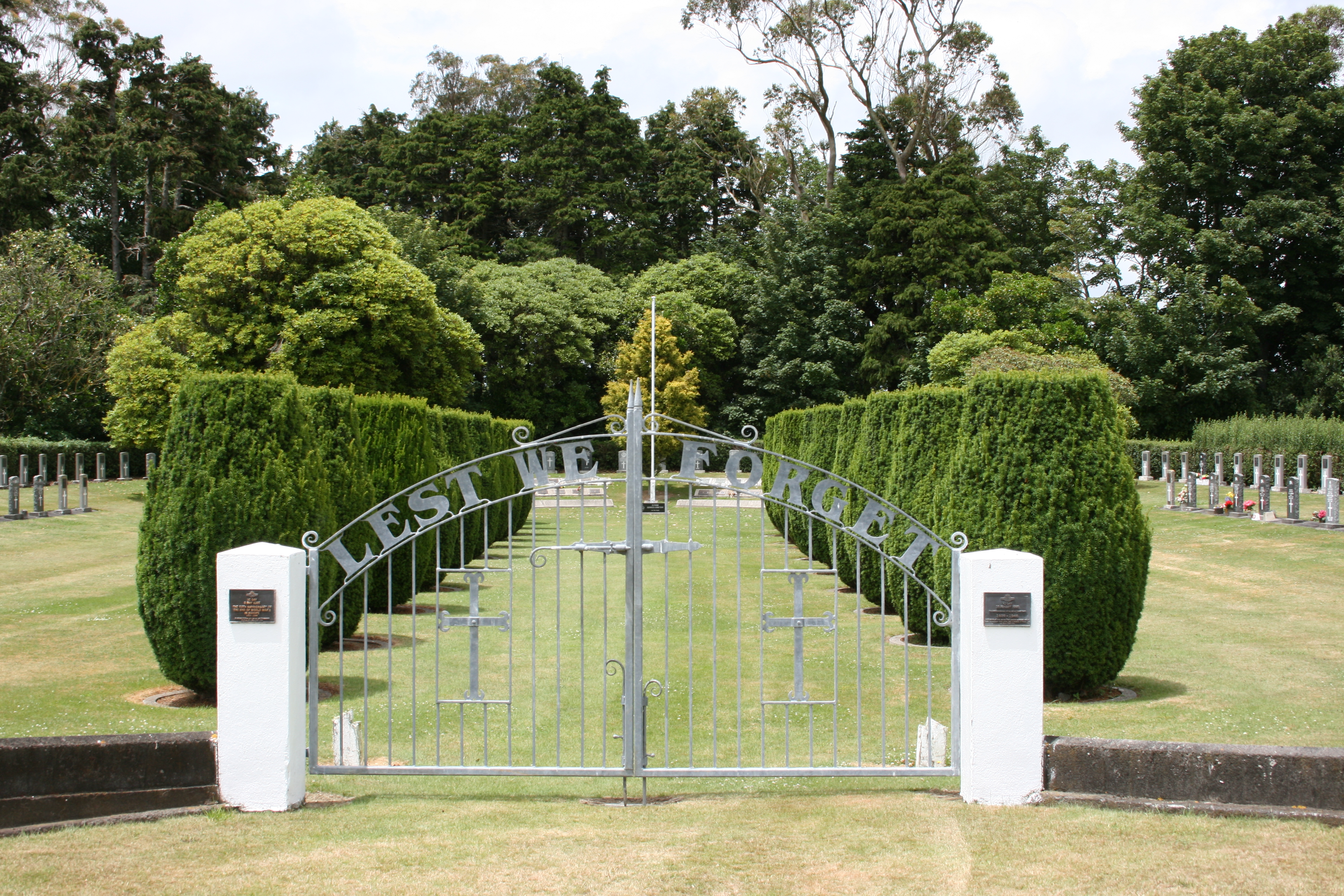 Eltham_Servicemen_s_001.jpg