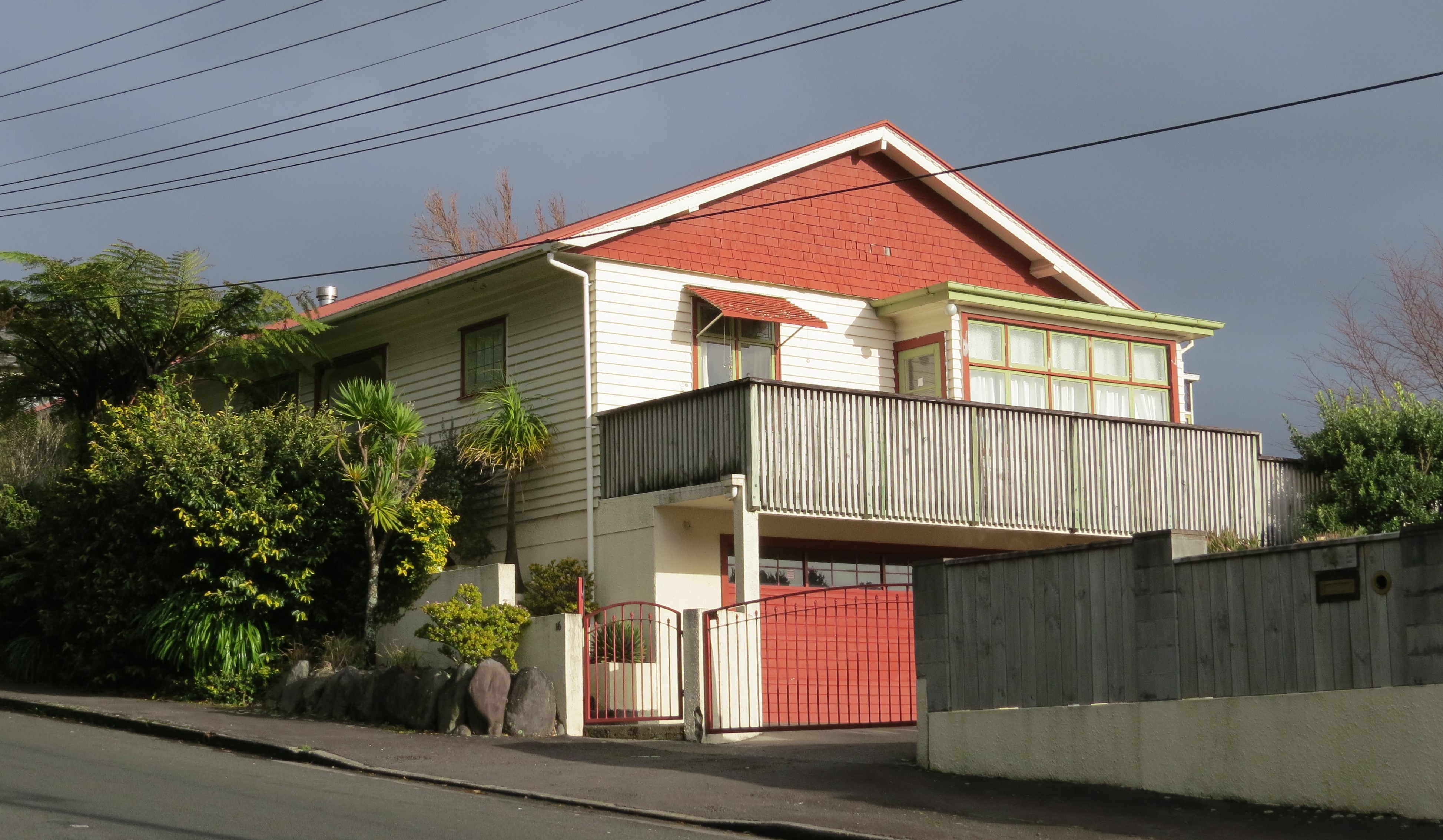 16_Victoria_Road_2017.JPG