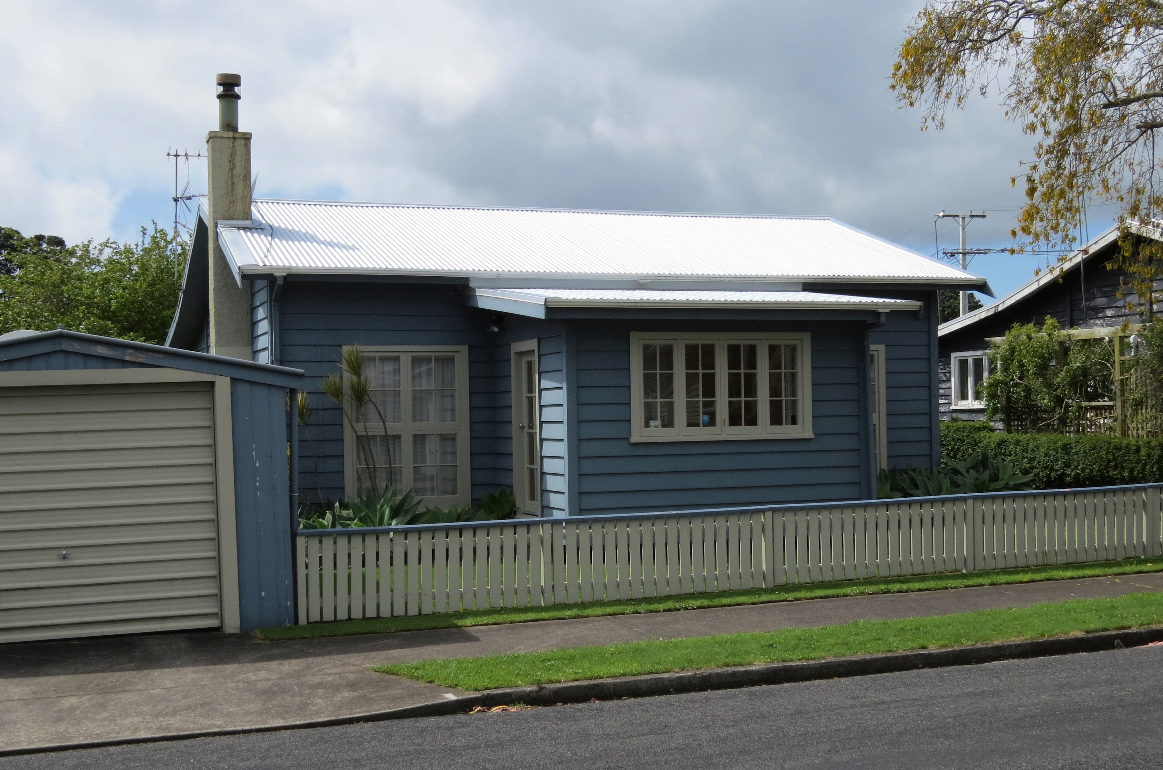 4_Hoyle_Place_2017.JPG