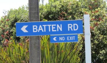 Batten Road sign (2025). Rachel Sonius. Word on the Street image collection.