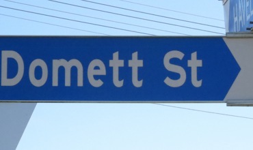 Dommett Street in Opunake (2020). Rachel Sonius. Word on the Street image collection.